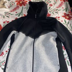 Grey/black Nike Tech 