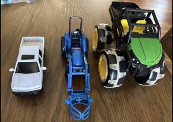 Kids toys - John Deere truck and RSV 4x4 light up