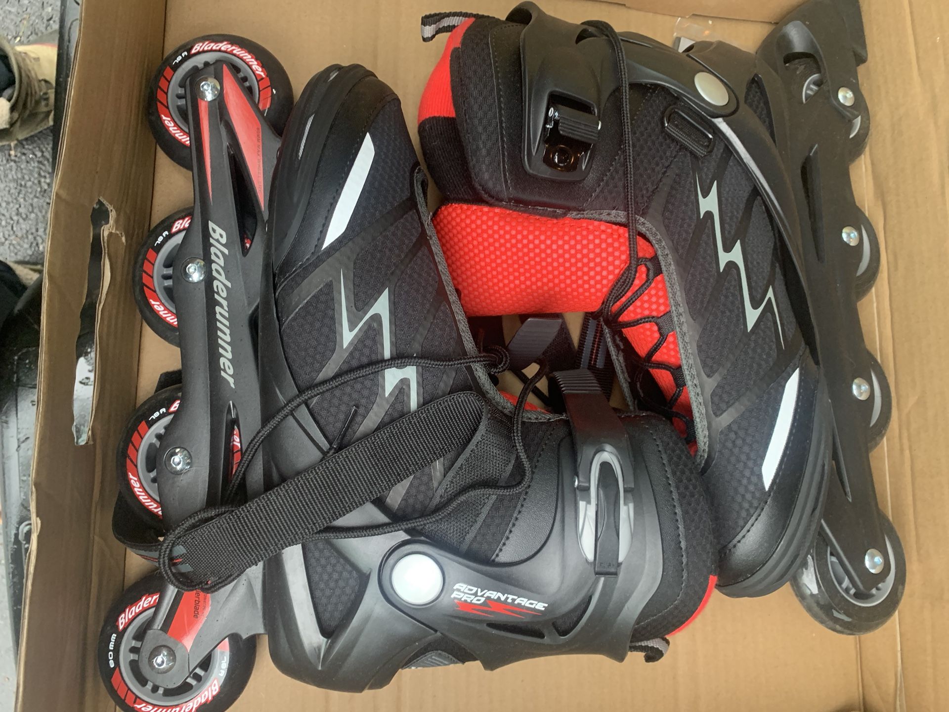 New Mens Rollerblades  Size 11