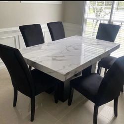 $5 Down Gorgeous Counter High Dinning Table 