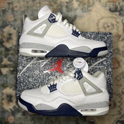 Jordan 4 Midnight Navy 