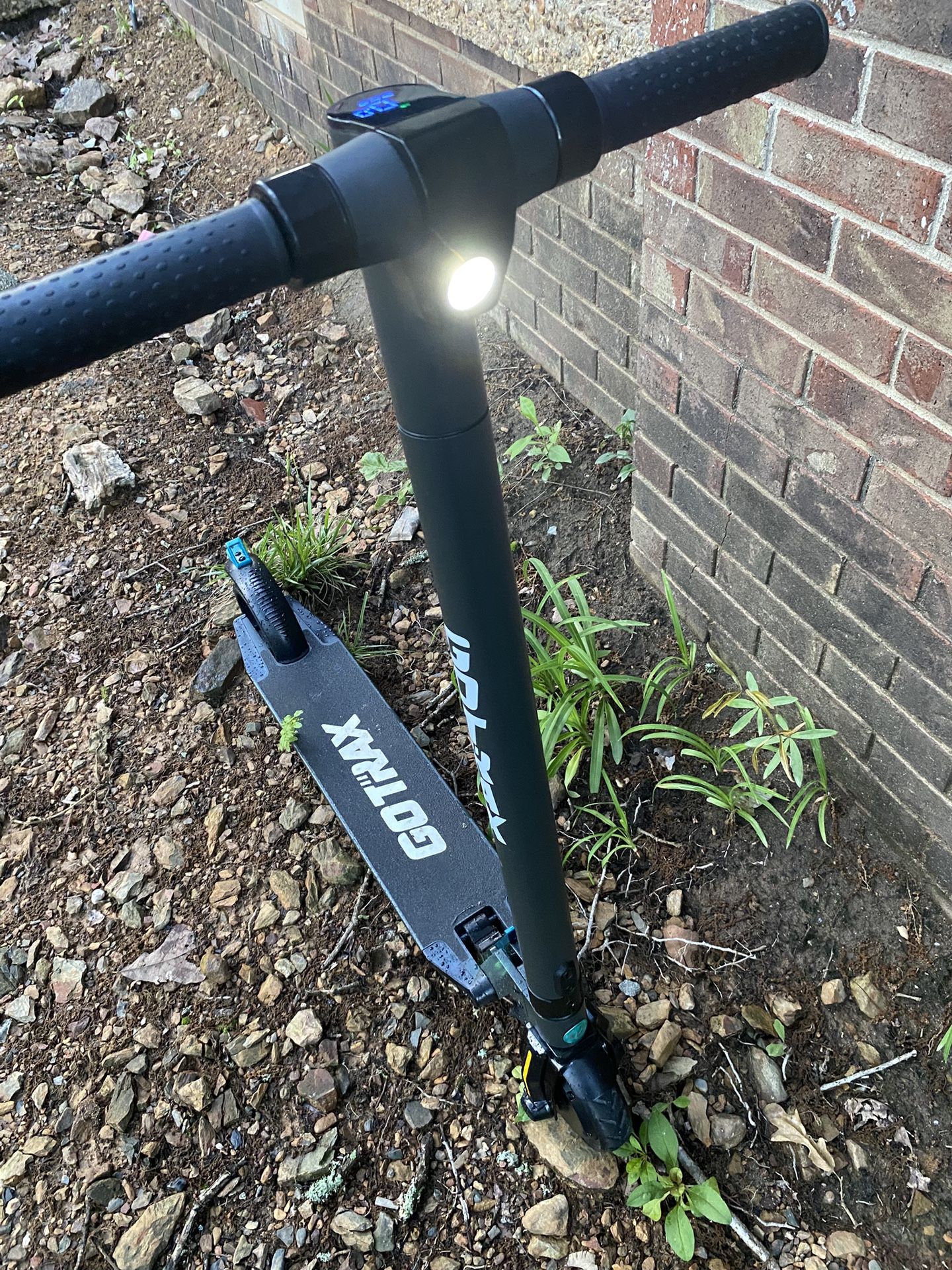 Black Go Trax Electric Scooter