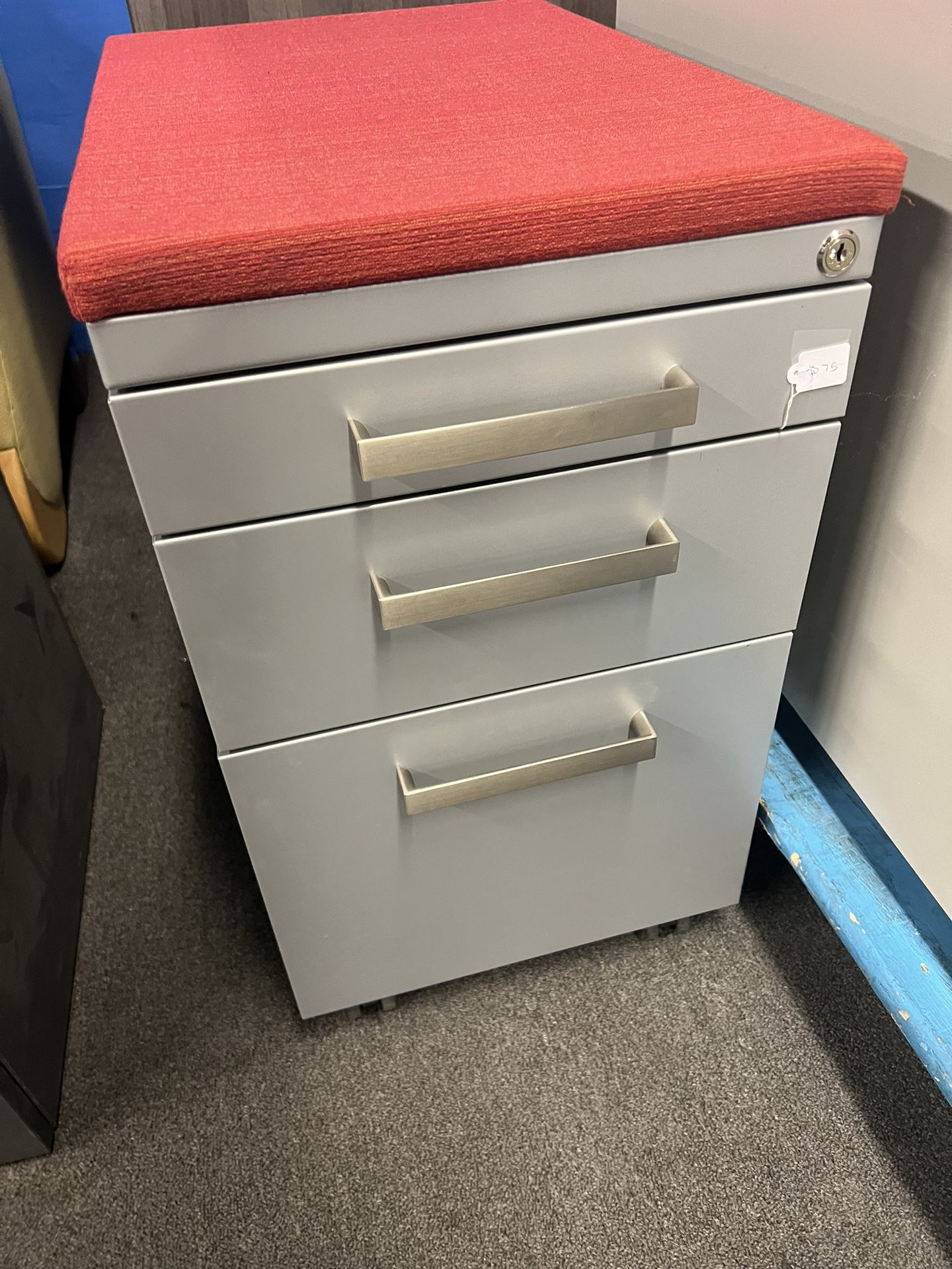 Mobile File Cabinet With Cushion