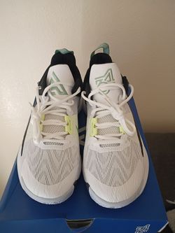 NIKE GIANNIS IMMORALITY 2 SIZE 8