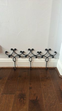 Metal Hanger 24’ by 11’