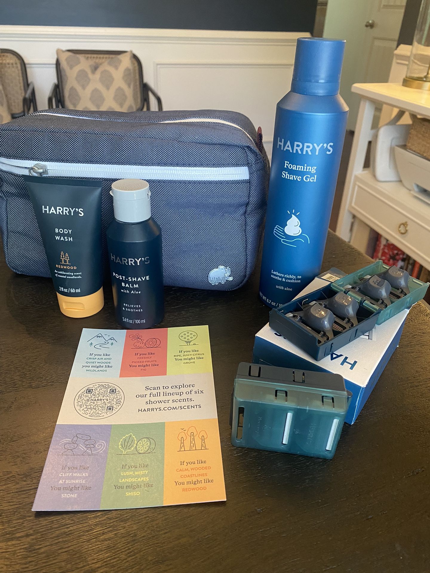 New! Harry’s 6-pc Shaving Kit Set w Shave Gel, Balm, Body Wash, Cartridges, Bag