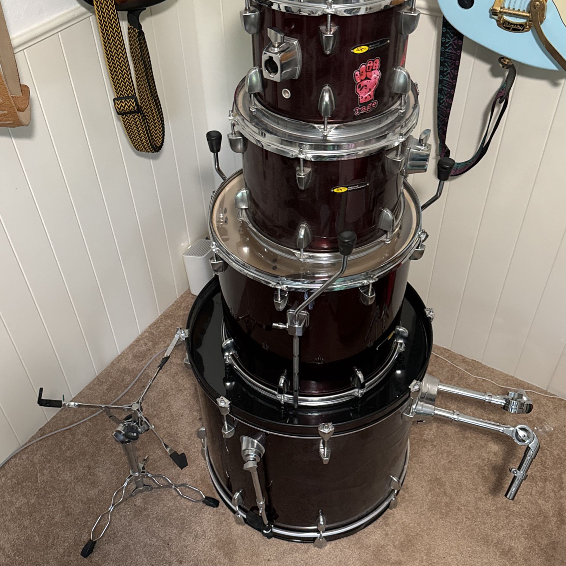 Toms, Kick drum, Snare Stand