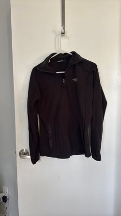 Quarter zip north face women’s