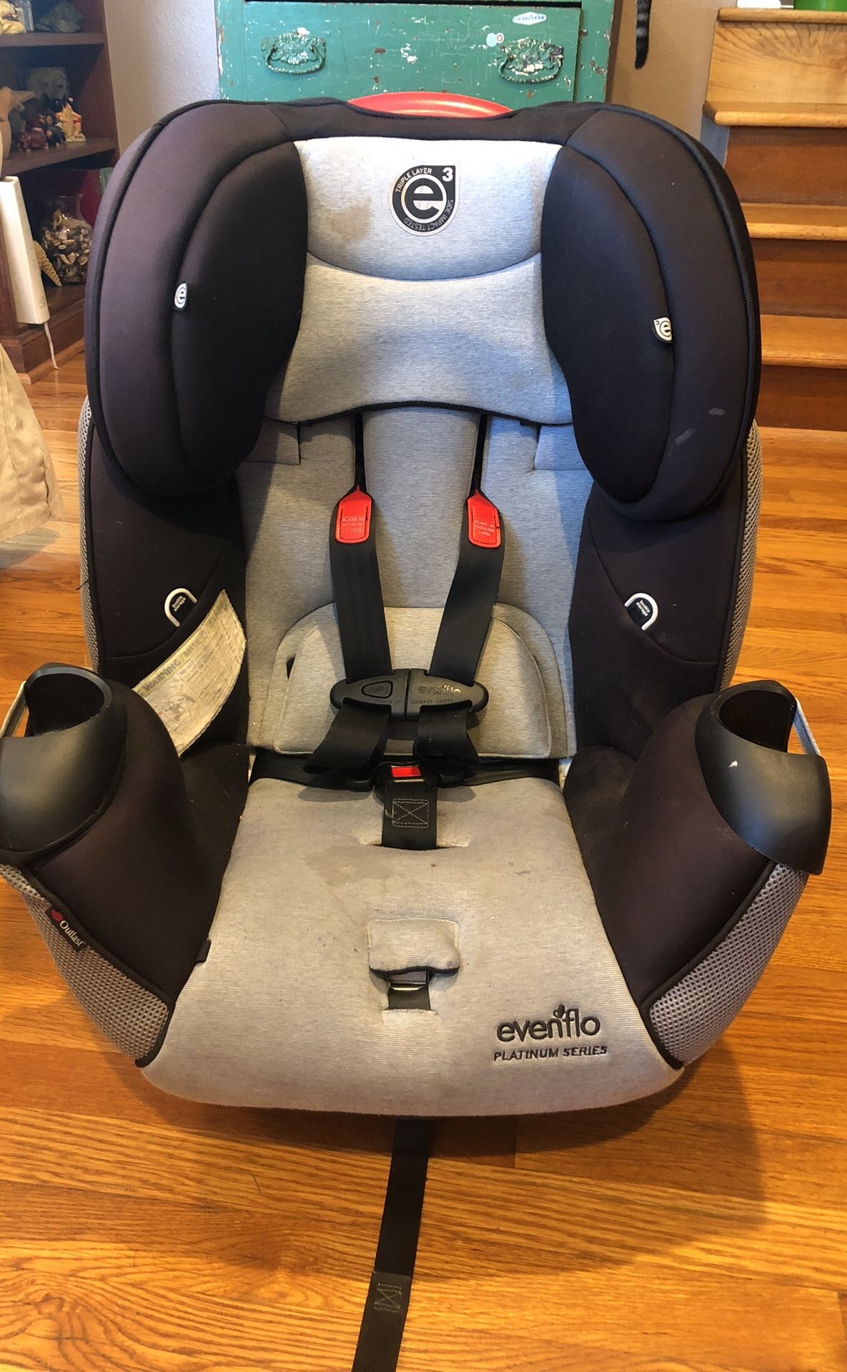 Evenflo Symphony Platinum Series Car seat