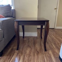 Coffee And Side Tables 