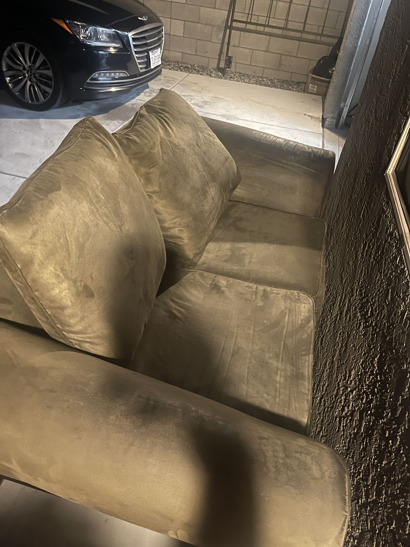 Couch Need Gone!