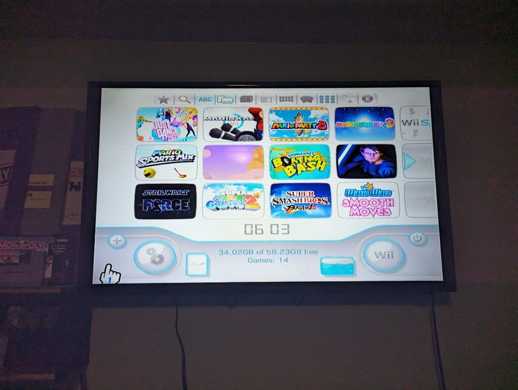 Wii Bundle w/Lots Of Games & Controller!