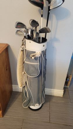 GOLF BAG AND CLUBS