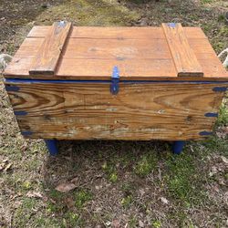 Homemade Lift Table Made From Old Military Crate