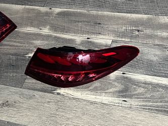 2023-2024  V295 W295 RIGHT REAR TAIL LAMP  FULL LED ORIGINAL FACTORY OEM MERCEDES BENZ IN GREAT WORKING CONDITIONS