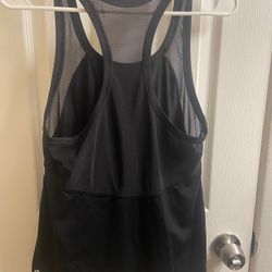 Lululemon black racerback tank with mesh size 6