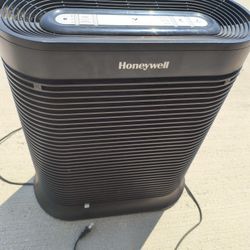 Honeywell Air Purifier HPA300 True HEPA Whole Room with Allergen Remover