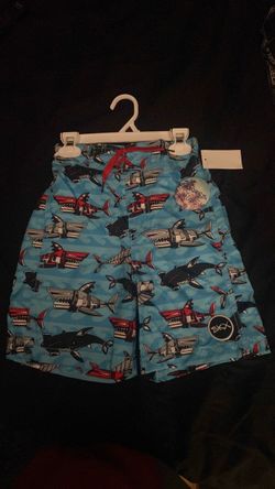 Sketchers boy surf shorts size 10-12