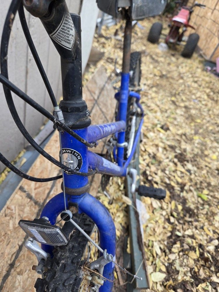 Schwinn Frontier Bike