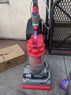 Dyson dc14 vacuum