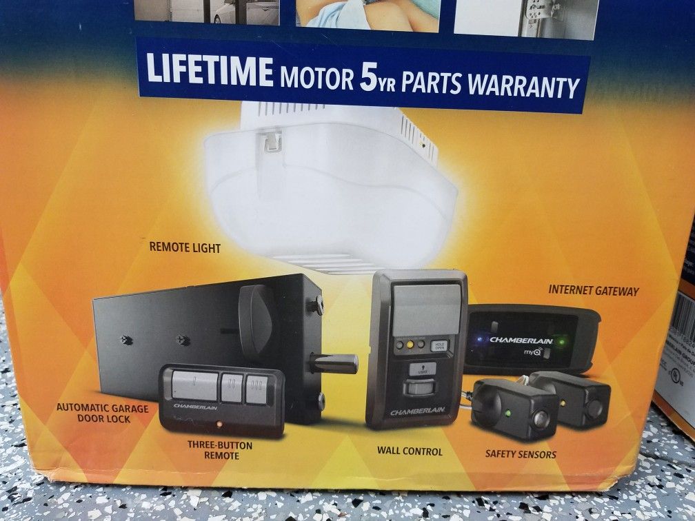 Chamberlain RJ020 **WALL MOUNT Garage. Door opener for Sale in Spring