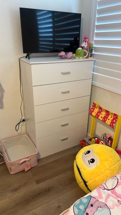 Room dresser