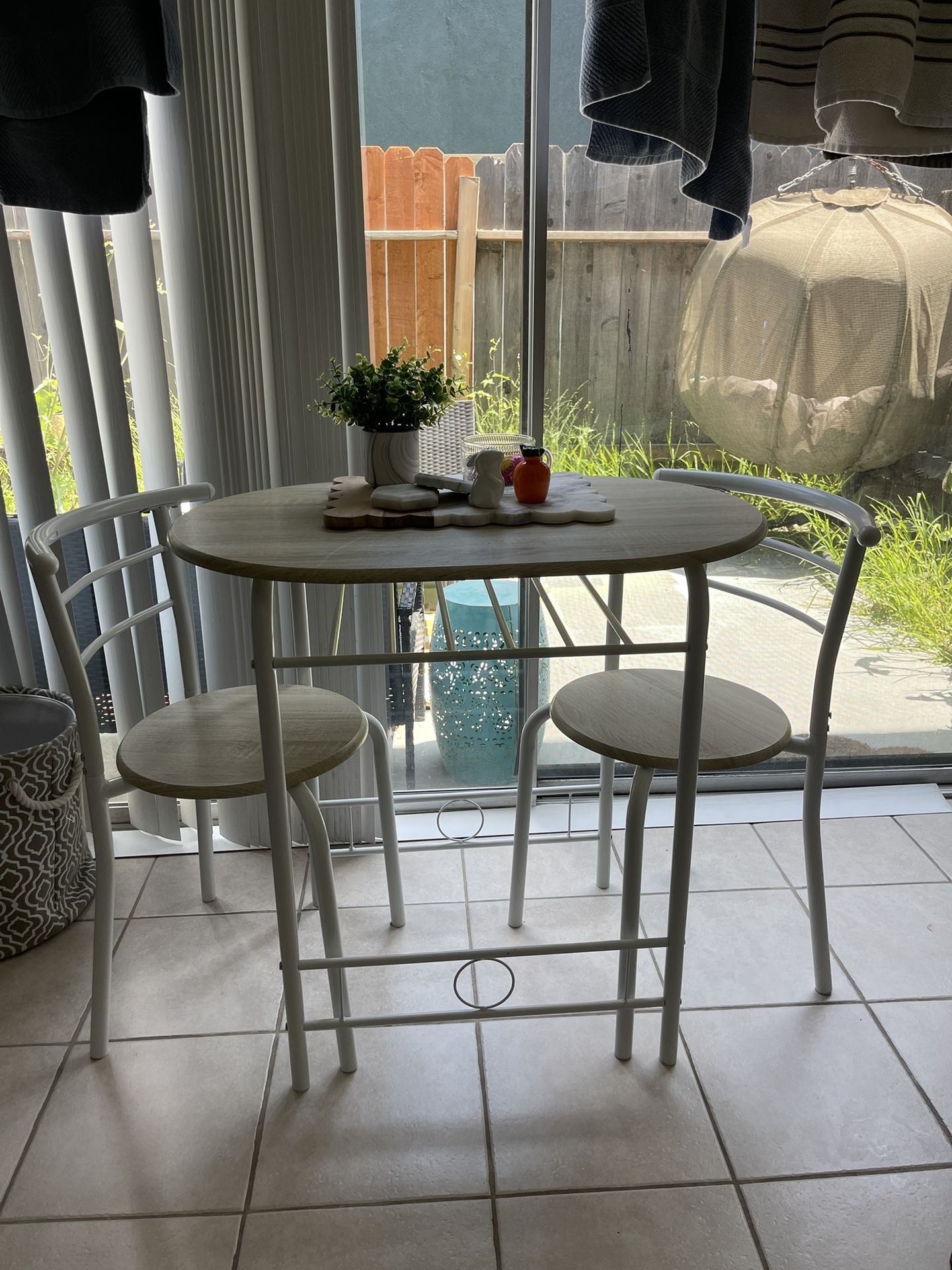 Amazon Kitchen Table