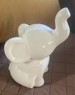 Elephant Money Bank - yes available