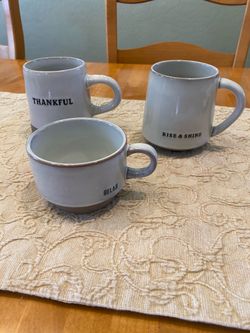 Set of 3 mugs: ceramic stoneware. Great condition.