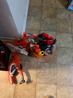 Bunch of nerf guns