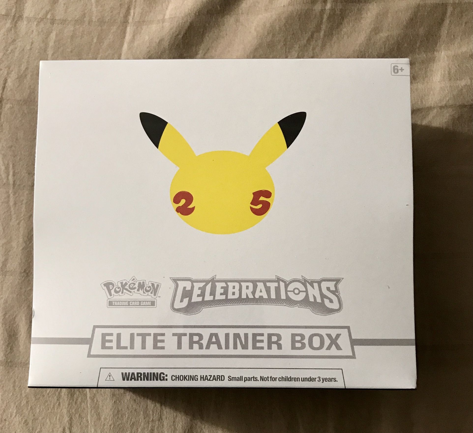 Pokémon 25th Celebration Elite Trainer Box