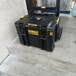 New Dewalt Thought System Dolly Tool Box