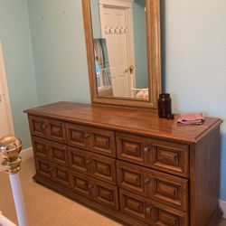 Wood Bedroom Dresser W/ Mirror