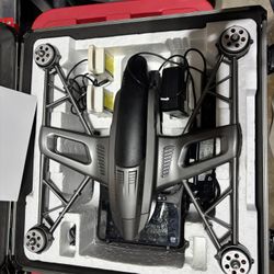 Yuneec Typhoon Q500 Quadcopter Drone with Battery and Charger