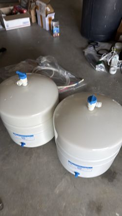 Reverse osmosis tanks