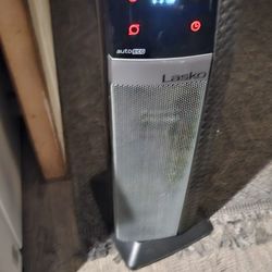 Lasko 22 Elite Ceramic Heater. 