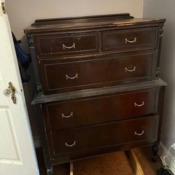 Solid Wood Dresser Set