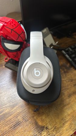 2026 BEATS STUDIO PRO W/ APPLE CARE +