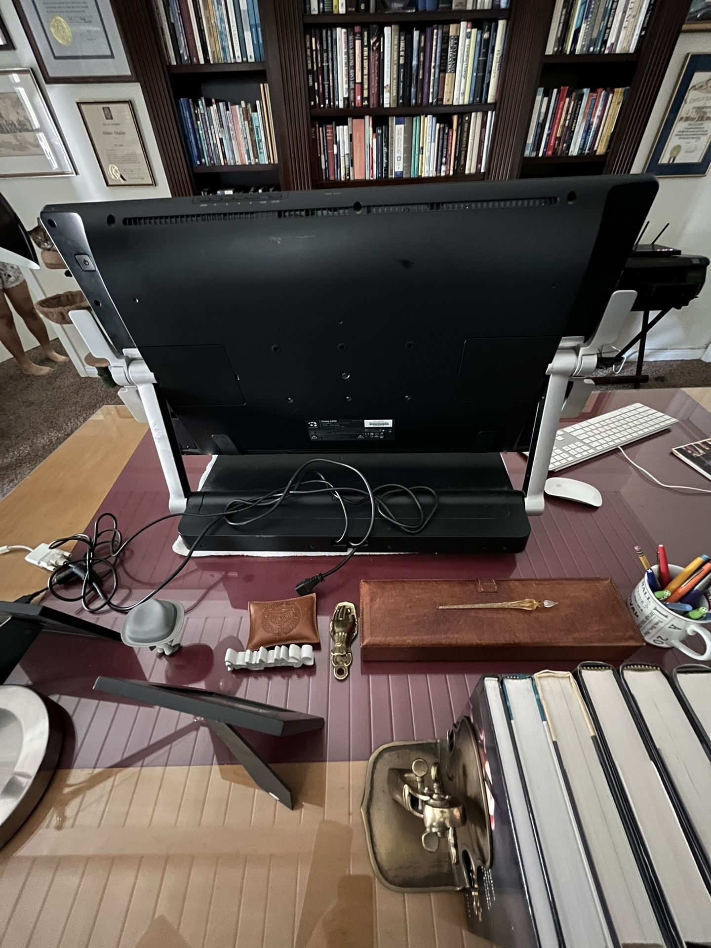 FOR SALE: Wacom Cintiq 24HD – The Ultimate Drawing Tablet for Professionals