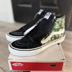 SUPREME VANS