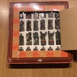 Collectible Chess Pieces King Arthur New $70 Box Size 16in X 16 In, Pieces 3 In - 3.75 Inches Tall