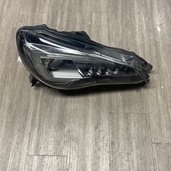 Brz Oem Passenger Side Headlight 