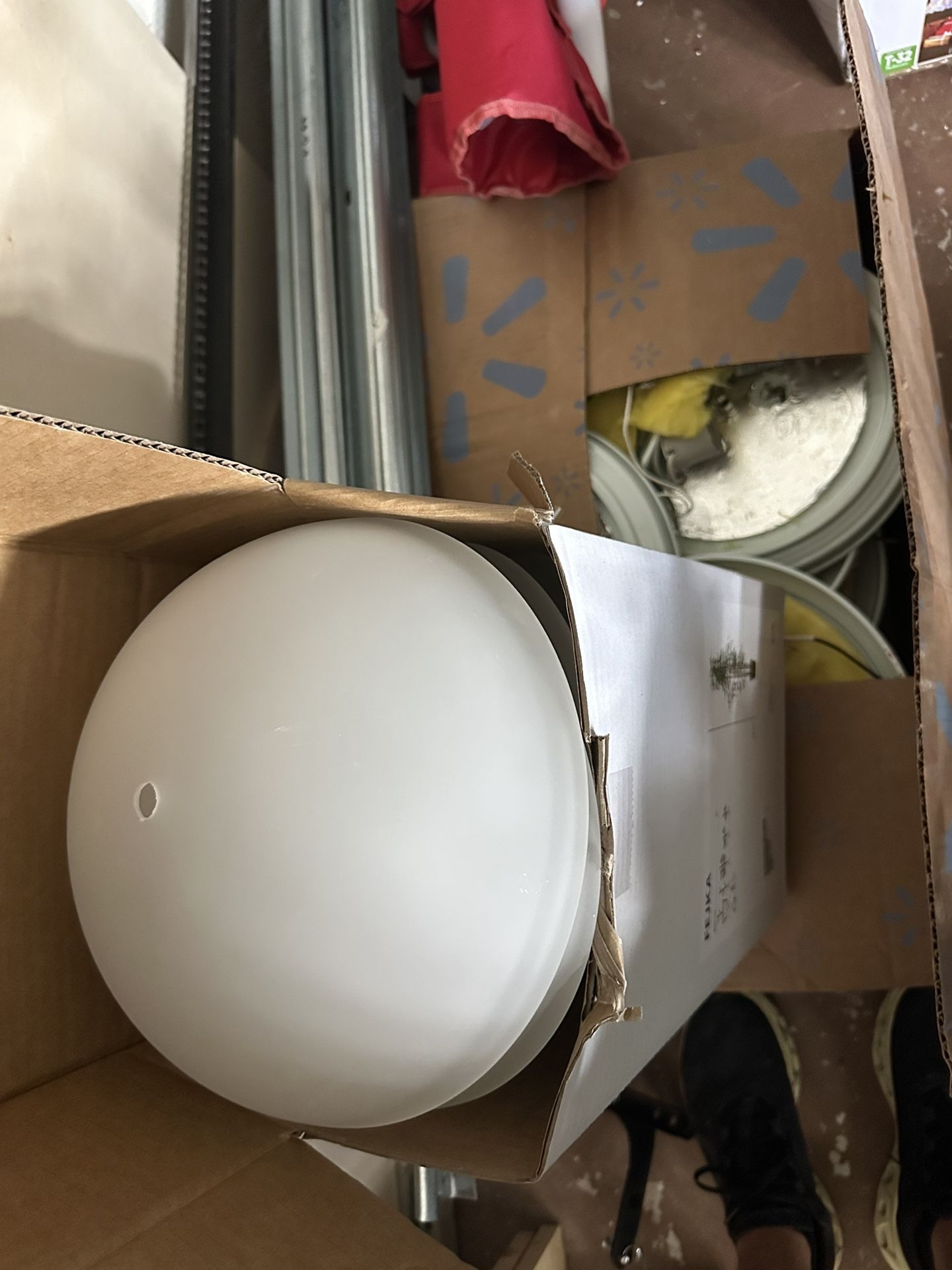 Simple ceiling lights