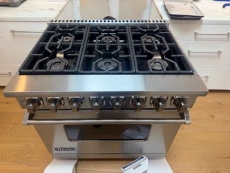 Viking Professional 36" Dual Fuel 6-Burner Range - VDR7366BSS