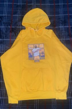 Size XL hoodies and sweaters