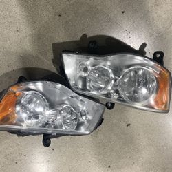 DODGE CARAVAN HEADLIGHTS 