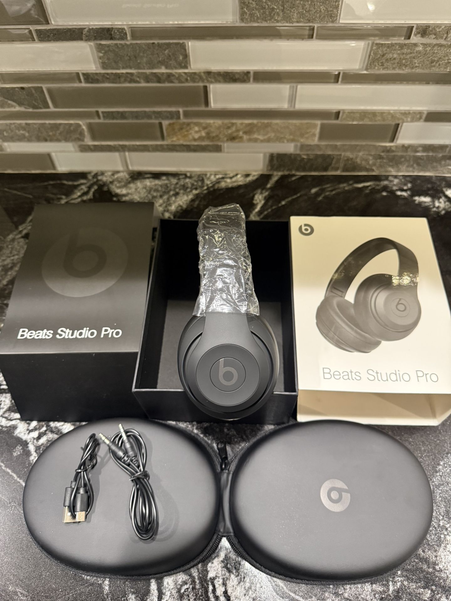 Beats Studio Pro