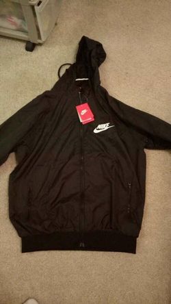 Nike Windbreaker Hoodie!