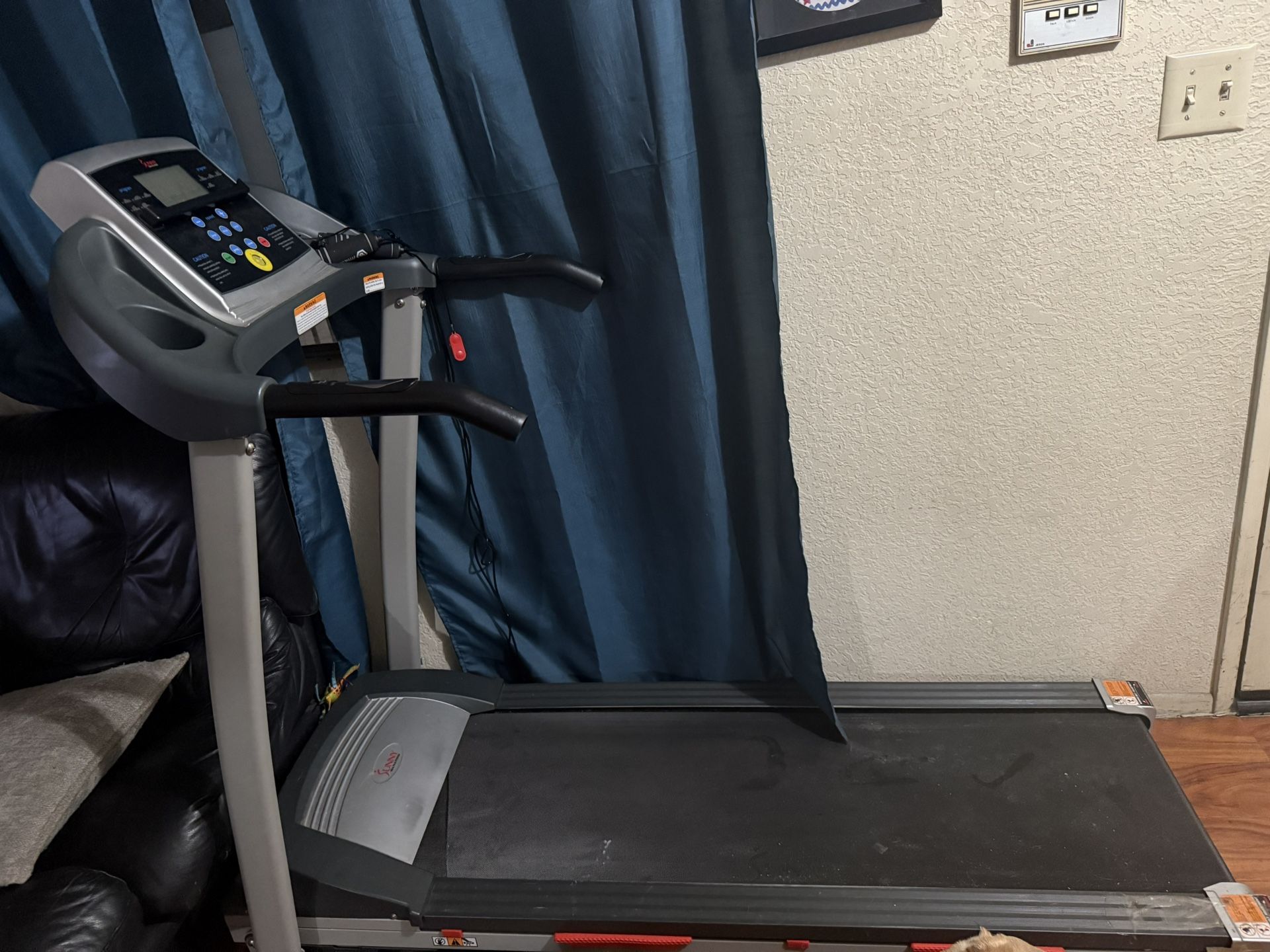 Sunny Health And Fitness Treadmill 