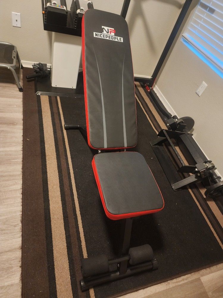 New Foldable Weight Bench